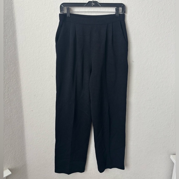 St. John Pants - St. John collection by Marie Gray knit Pants Size 6